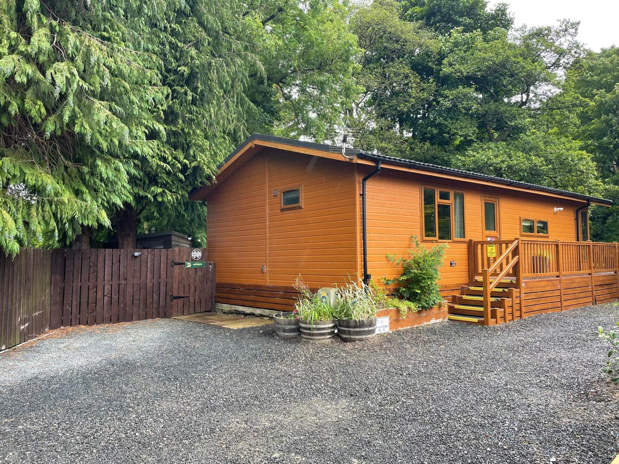 Riverbank Lodge Dollar Exterior foto